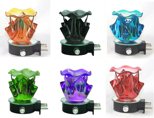 Wall plug in oil/wax burner